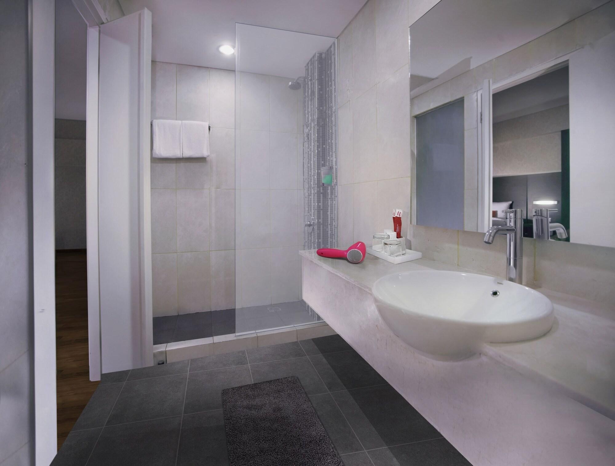 Favehotel Graha Agung Surabaya Exterior foto